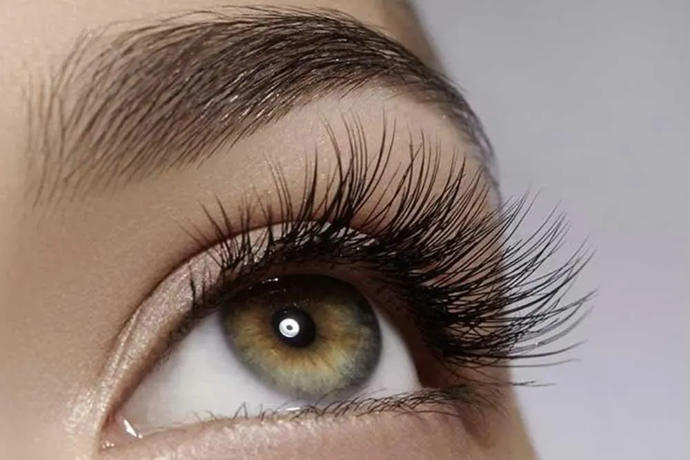 Réhaussement de cils à Bayonne